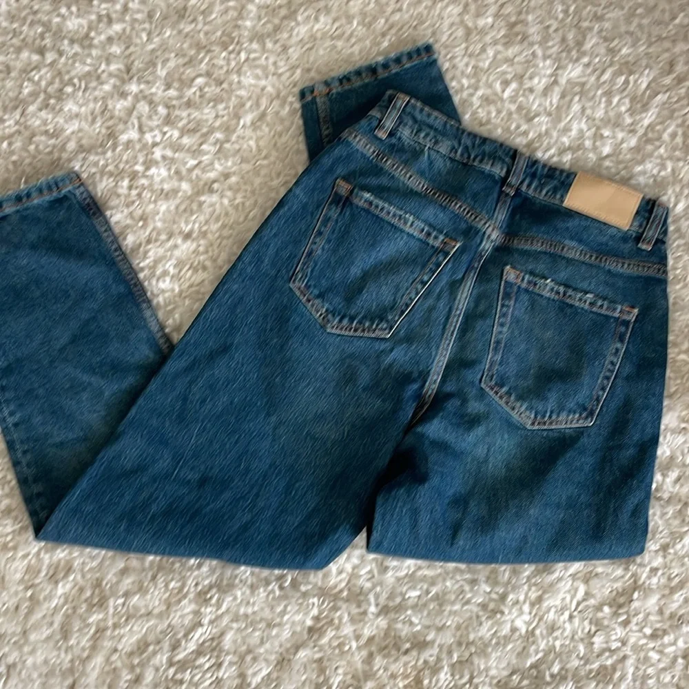 Zara Blue wash Jeans, Women Size 6 – 38 new with tags - Picture 2 of 6